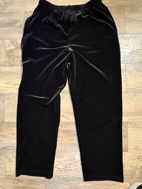Sag Harbor Black Velvet Pull-On Pants